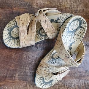 Vionic Cork Sandles